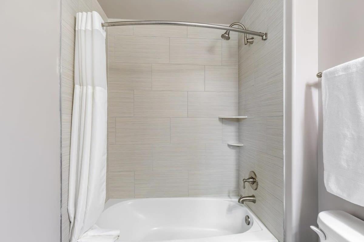 בלטימור 2Br Luxury Apartment With Rooftop Deck & Pool מראה חיצוני תמונה